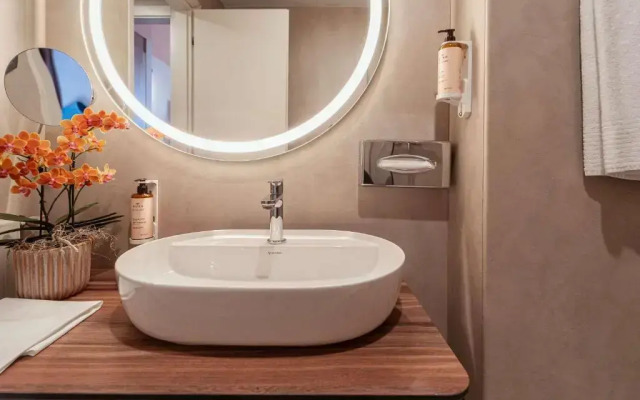 Отель Mercure Bologna Centro