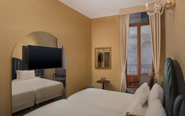NH Venezia Santa Lucia Hotel