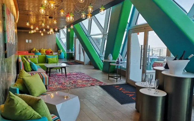 Andaz Capital Gate Abu Dhabi, By Hyatt