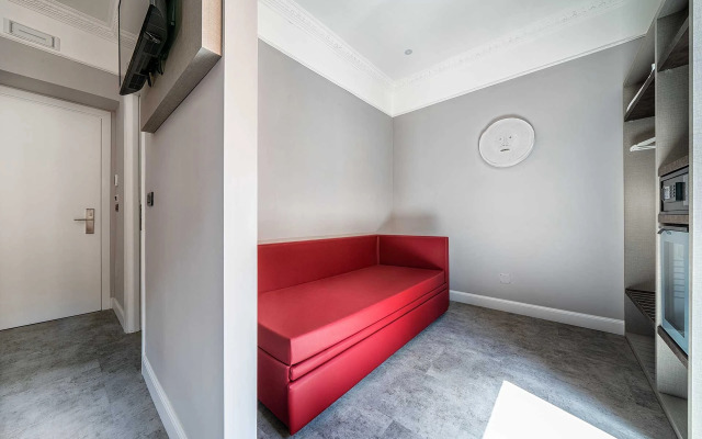 Отель Varese Roma