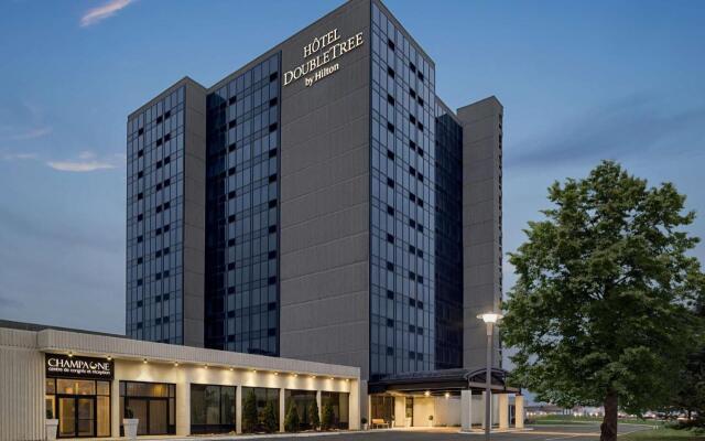 DoubleTree by Hilton Pointe Claire Montreal Airport West