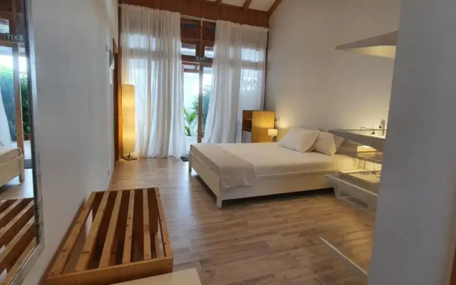 Origami Inn Himandhoo