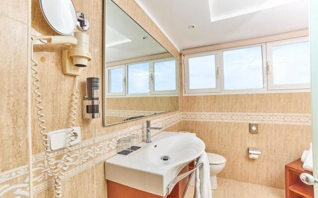 NYX Hotel Ibiza - Adults Only