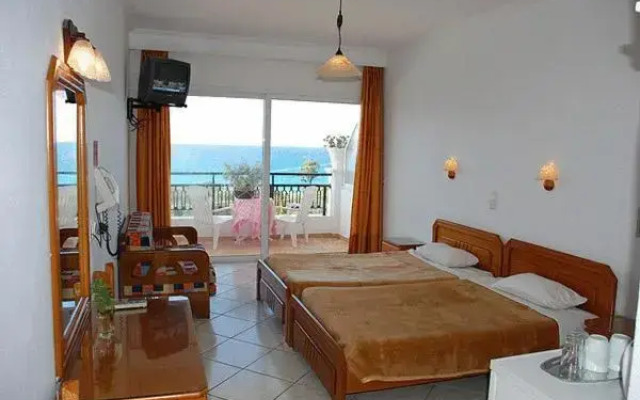 Aloha Hotel