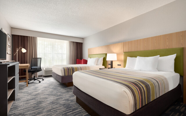 Country Inn & Suites by Radisson, Pella, IA