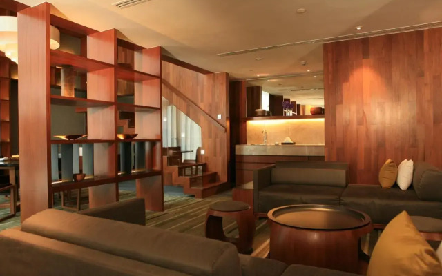 Hansar Bangkok Hotel