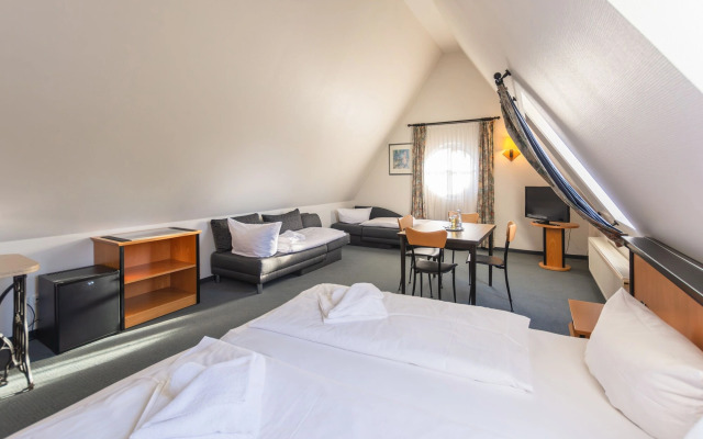 Hotel Rügenschmiede vis a vis Hiddensee