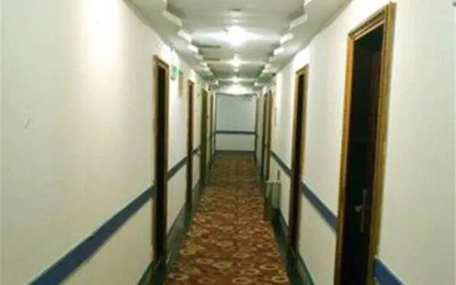 Zhuhai Times Convenience Hotel (Gongbei Port Fuhuali Branch)