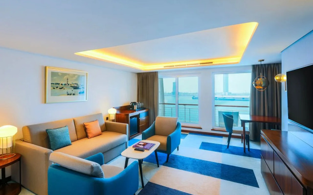 Queen Elizabeth 2 Hotel by Accor