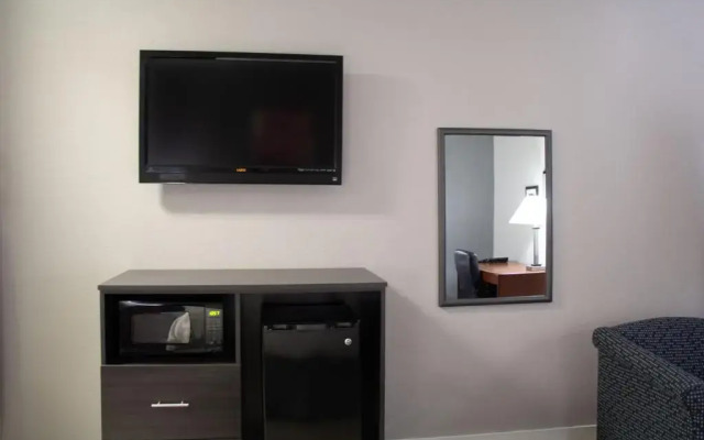 New Victorian Inn & Suites in Sioux City, IA