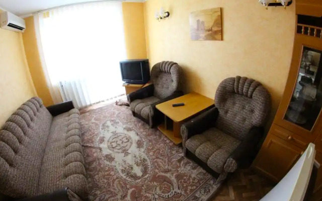 Recreation Center Yakor