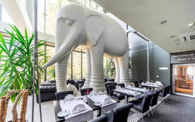 Rixwell Elefant Hotel