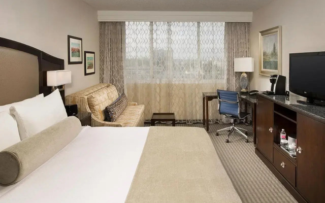 Skybridge Seattle Airport Hotel