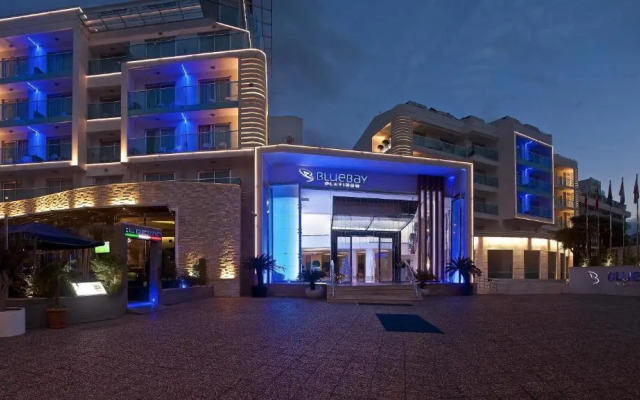Отель Blue Bay Platinum