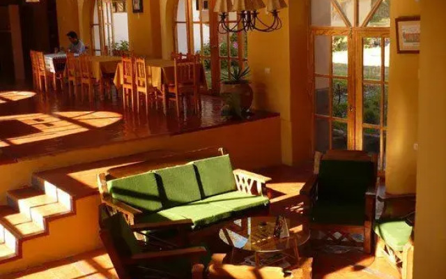 Nustayoc Lodge