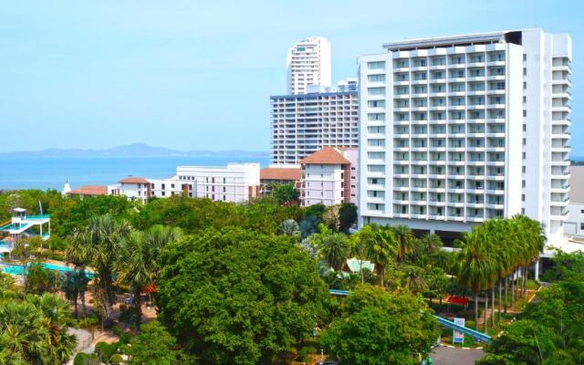 Pattaya Park Beach Resort