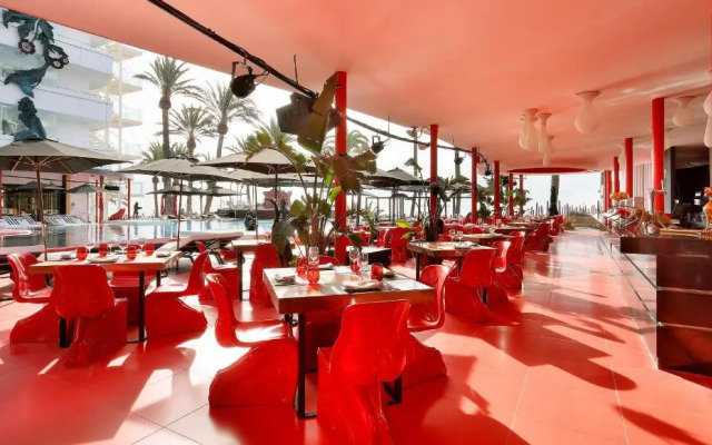 Ushuaïa Ibiza Beach Hotel - Adults Only
