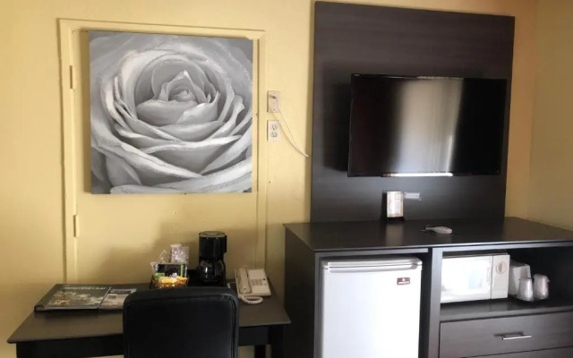 Americas Best Value Presidents Inn on Munras