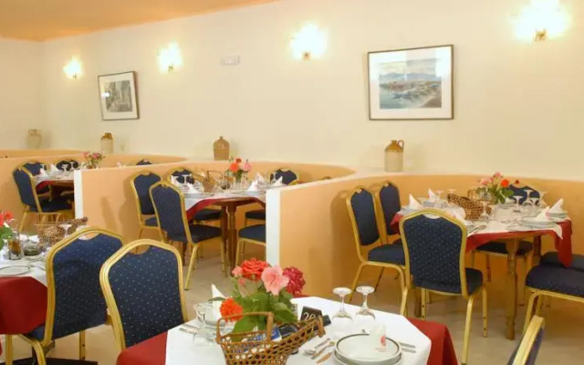 Alexandros Hotel