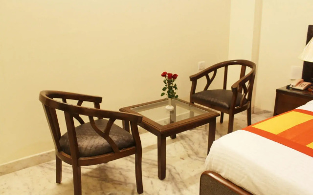 Itsy Hotels Swastika Inn Sector 26