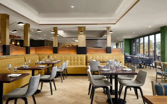 Hotel Alpenrock Breckenridge, Curio Collection by Hilton