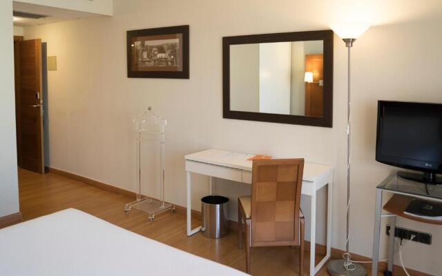 Hotel Sercotel Tres Luces