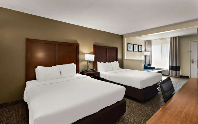 Comfort Inn & Suites Sequoia/Kings Canyon