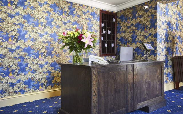 George Hotel
