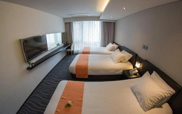 Gloucester Hotel and Resorts