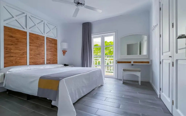 Apartamentos Parque del Sol