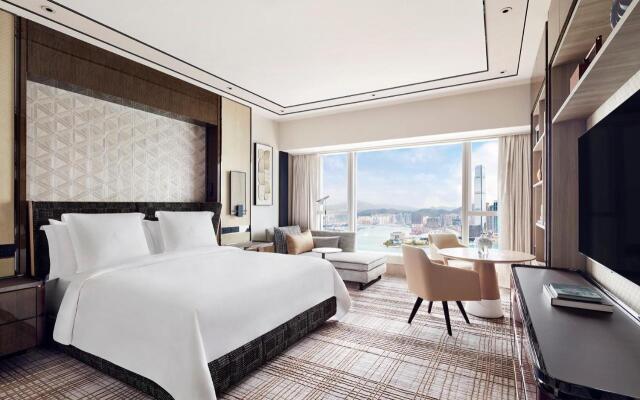 Four Seasons Hotel Hong Kong