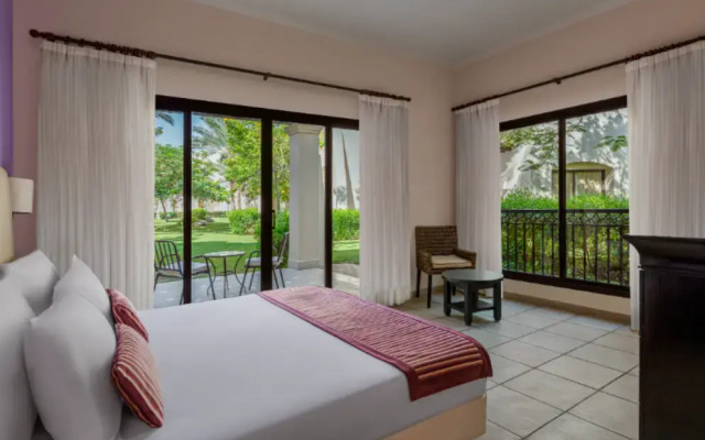 JAZ Neo Saraya Palms Hotel