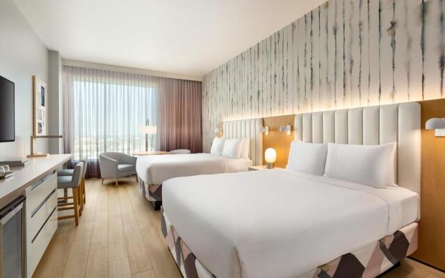 The Viv Hotel, Anaheim, a Tribute Portfolio Hotel