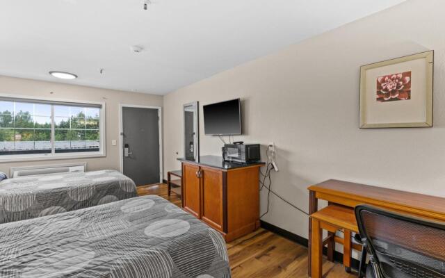 Basecamp Puyallup a Travelodge by Wyndham