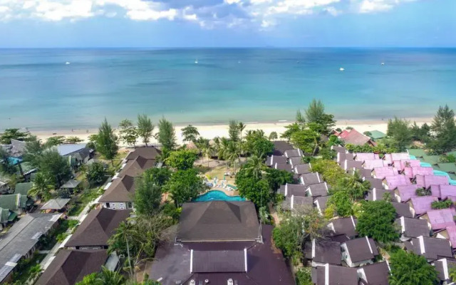 Отель Southern Lanta Resort