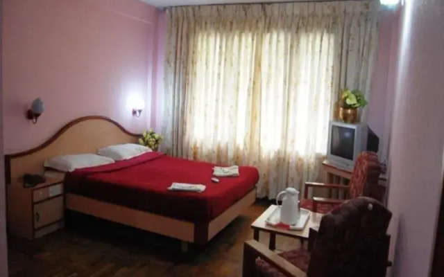 Royal Hotel