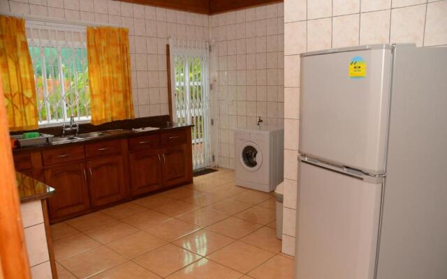 Beau Vallon Villa Apartments