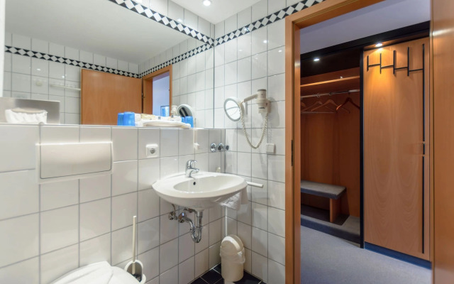 Hotel Rügenschmiede vis a vis Hiddensee