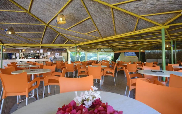 Hotel Oasis