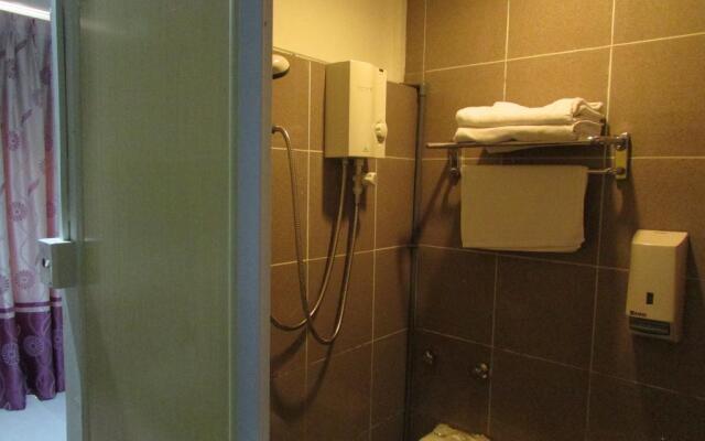 Meriton Hotel