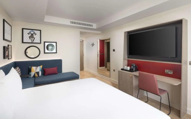 Hampton by Hilton London City