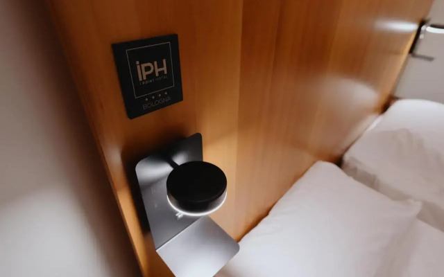 New Ipoint Hotel