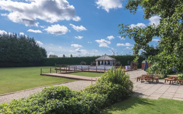 Rockingham Forest Hotel