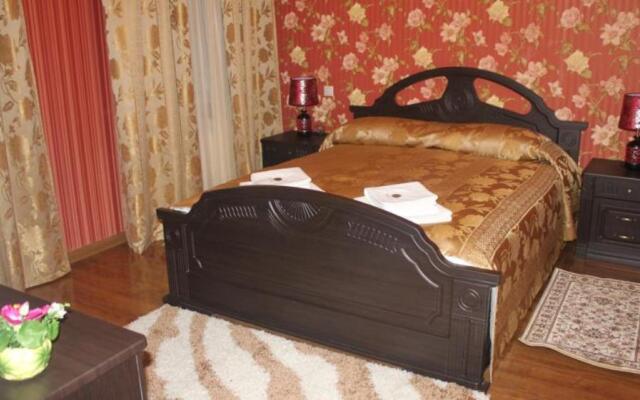 Kavkaz Hotel