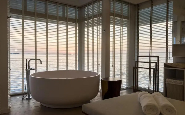 Lux South Ari Atoll Resort
