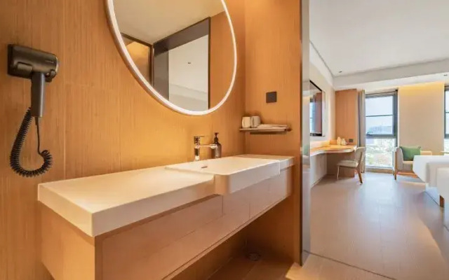 JI Hotel (Zhoushanxinqu Shizhengfu Guangchang)