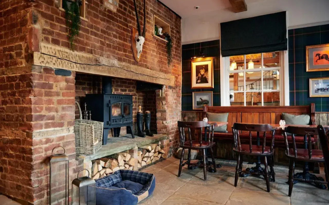 Hare And Hounds Newbury