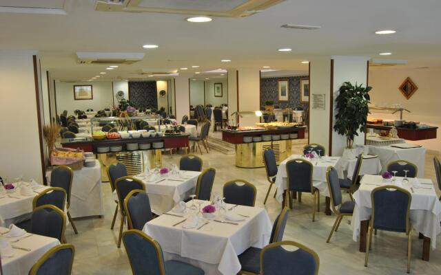 Hotel Porcel Alixares