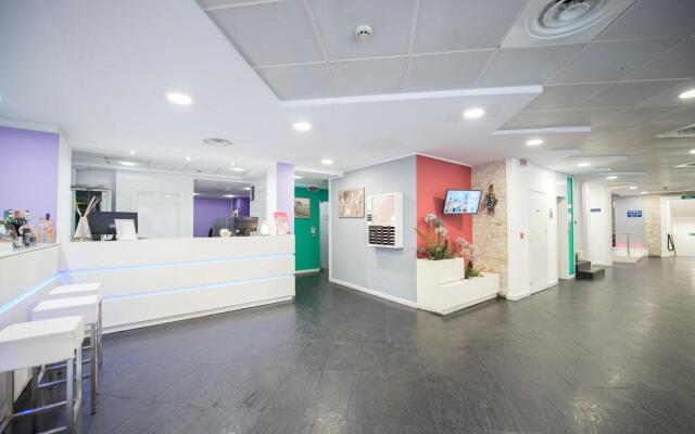 Ibis Styles Palermo Cristal