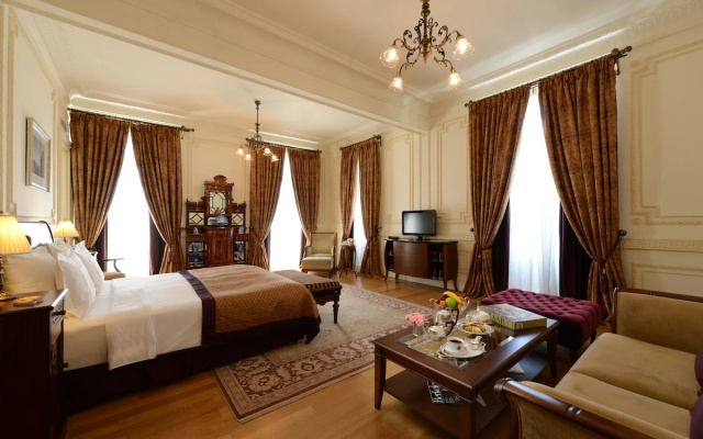 Pera Palace Hotel